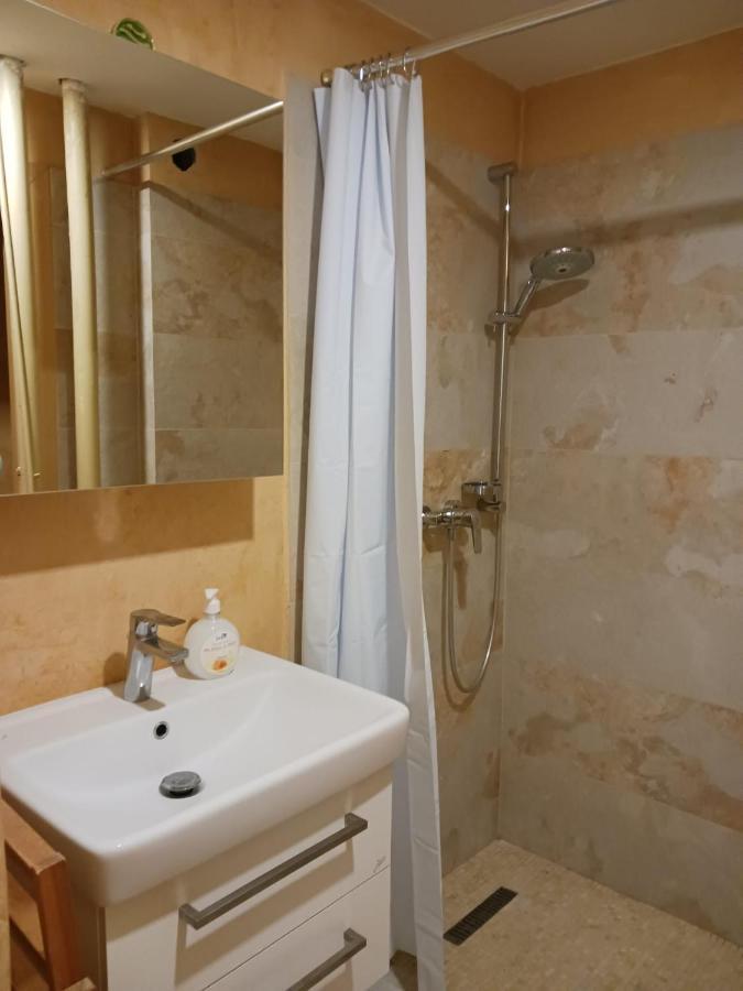 Cool Studio Apartamento Praga Exterior foto